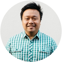 Staff member Yohan Setiawan at Ento